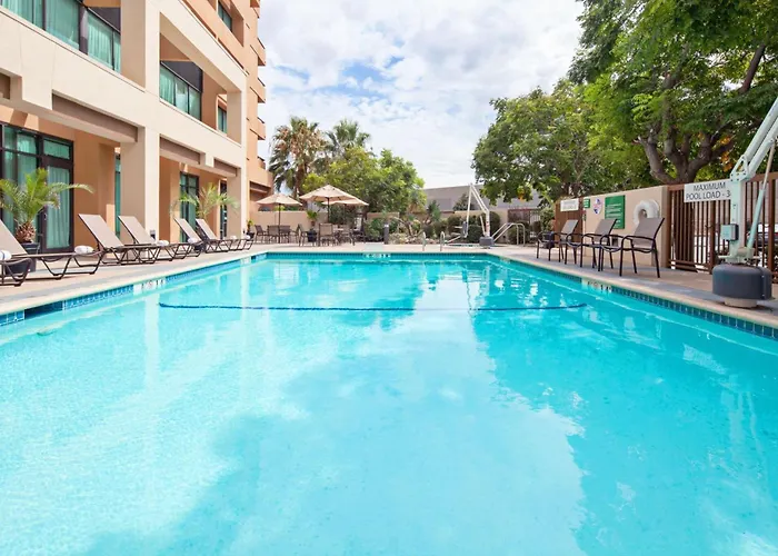 Holiday Inn Palmdale-Lancaster By Ihg