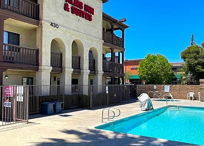 Palms Inn & Suites